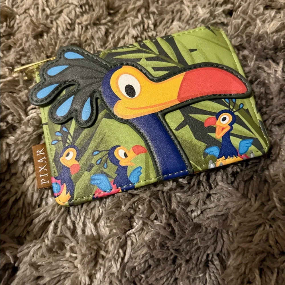 Loungefly Pixar Bird Card Holder - Green and Orange RARE - Picture 2 of 5